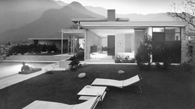 America's post-World War II cultural crossroads are the subtext of Julius Shulman's photos in Palm Springs Modern.&nbsp;