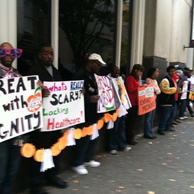 Pittsburghers call for Medicaid expansion outside of Gov. Corbett’s office