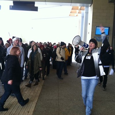 Rivers Casino employees march for right to unionize