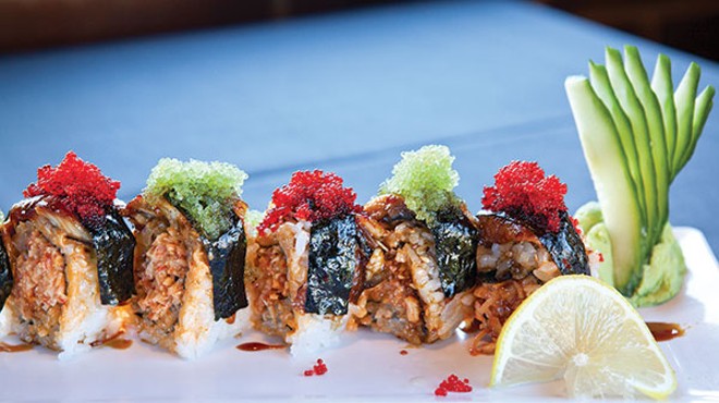 Spicy crab-and-eel roll at Kasai