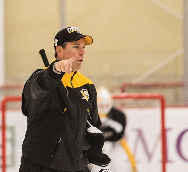 Penguins coach Mike Sullivan at practice on Sat., Oct. 1 at UPMC Lemieux Sports Complex