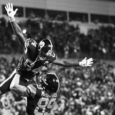 Pylon Pics: High-speed, high-flying Steelers