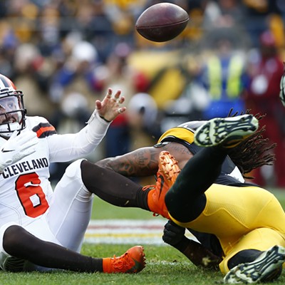 Pylon Pics: 'Duck' called up in win over Browns