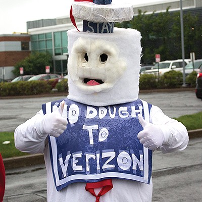 Verizon, CWA agree to contract; little guy's news story is pulled