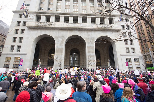 Thousands flood Downtown Pittsburgh for Women's March