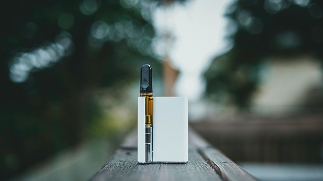 HHC vs THC: Top 10 Reasons To Try HHC Carts