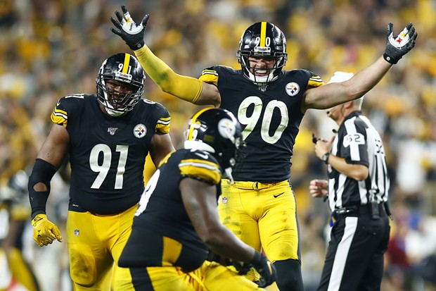 Pylon Pics: Steelers Slow to Start, Finish Strong