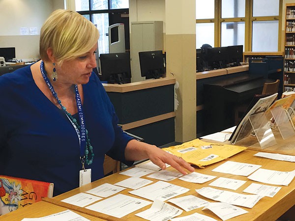 Perry High School librarian heads to the Internet to get her students the books they want to read