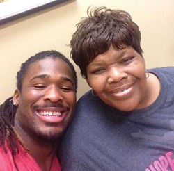 Pittsburgh Steeler DeAngelo Williams fighting breast cancer head on