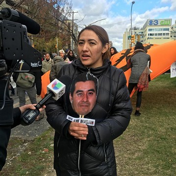 Advocates for Martin Esquivel-Hernandez rally at Philadelphia immigration office
