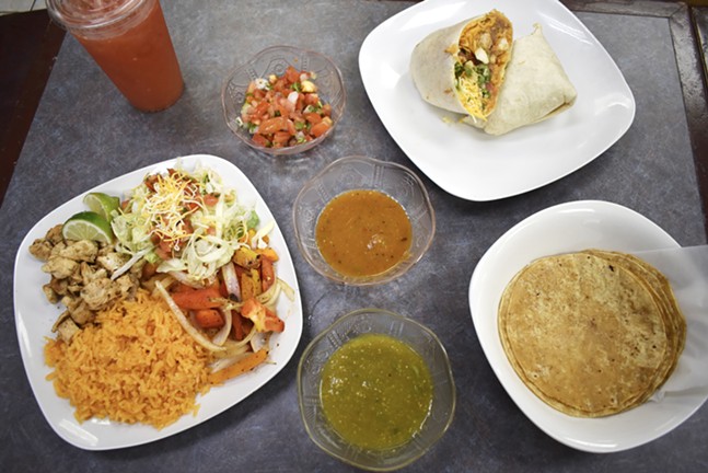 El Pariente is the gas station taco shop you didn't know Bloomfield needed