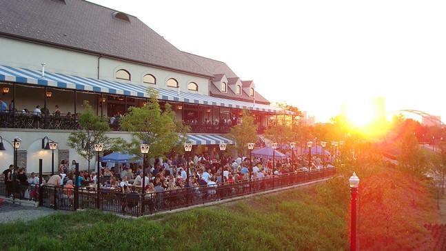 Eat along the water at these riverfront restaurants with killer views