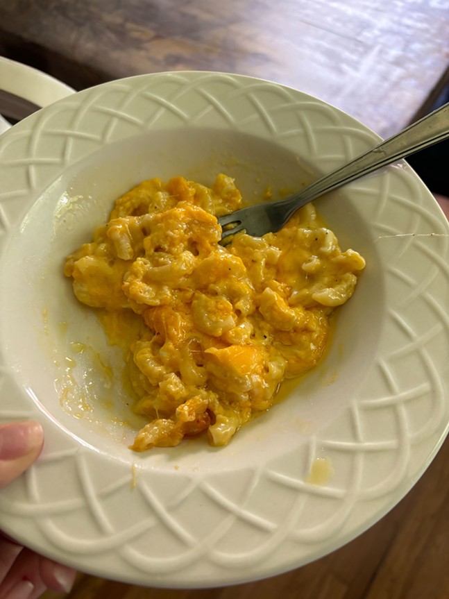 Yesterday's Yinzer Yums: Carmi's Famous Mac and Cheese