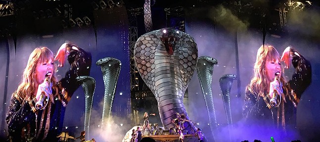 Taylor Swift brings fire, glitter, and so, so many snakes to Heinz Field