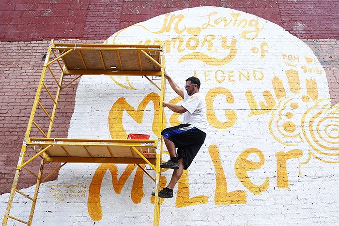Pittsburgh youth honor Mac Miller with tribute mural in advance of